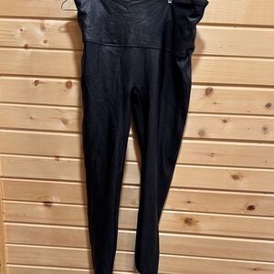 Women's Black faux leather leggings